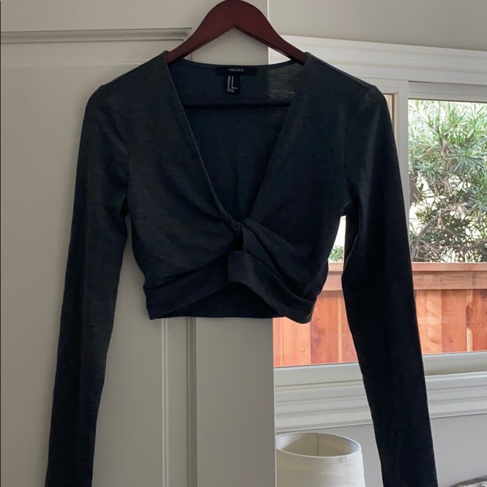 Lowcut Crop Top